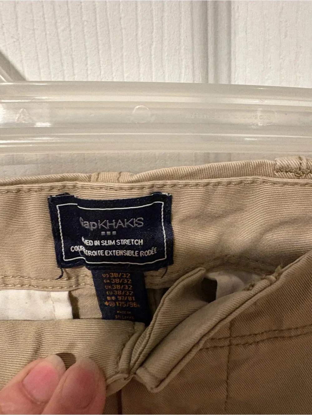 GAP Men's Khaki Straight-Leg Chinos - Light Tan